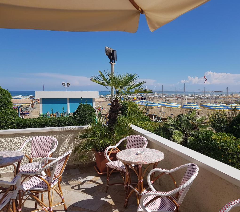 Hotel Driade Sul Mare 里米尼 外观 照片