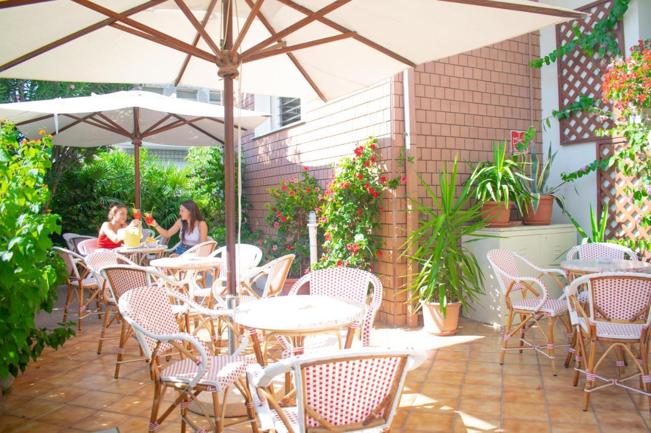 Hotel Driade Sul Mare 里米尼 外观 照片