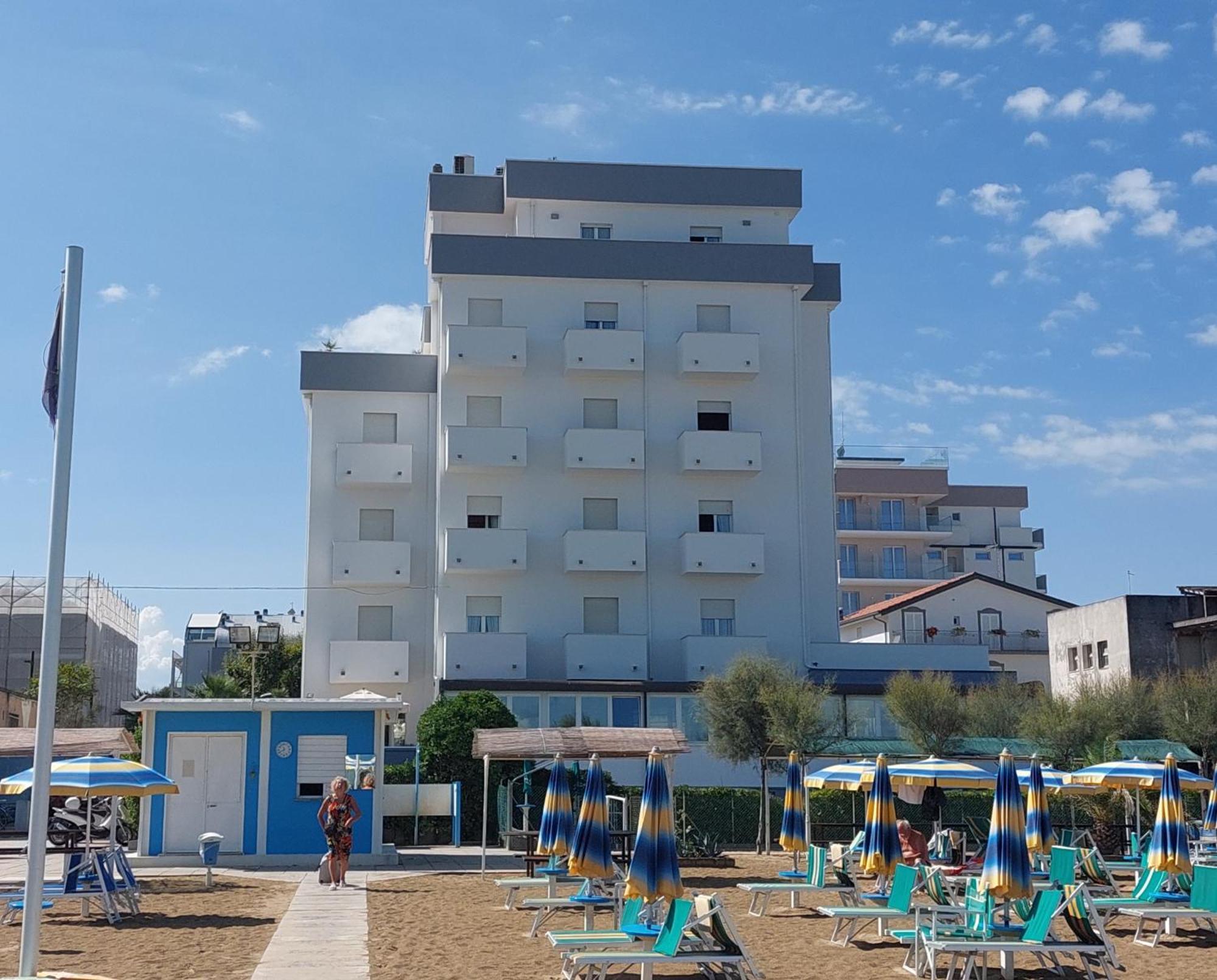 Hotel Driade Sul Mare 里米尼 外观 照片